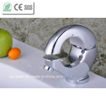 Fashion Design O Shape Round Brass Basin Faucet (QH0771)